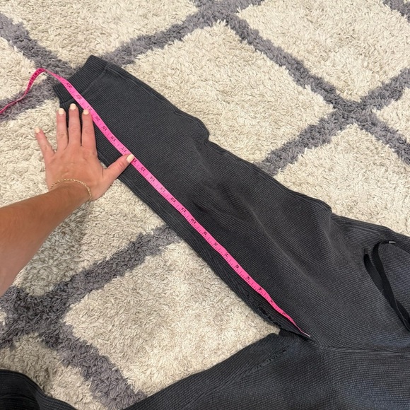 Lululemon Ribbed High-Rise Jogger Sweatpants 25" - Picture 7 of 9